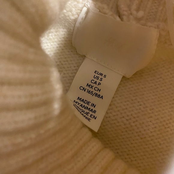 Heavyweight turtle neck sweater (Size S) - Picture 3 of 3